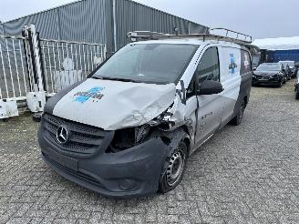 skadebil bedrijf Mercedes Vito AUT. NAVI/PDC/CRUISE/MFS/DRAAGREK/TREKHAAK 2021/7