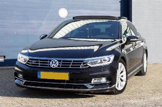 uszkodzony samochody osobowe Volkswagen Passat 1.4 TSI ACT 3X R-LINE PANO/LEDER/LED/NAVI/CLIMA SCHADEVRIJ/DAMAGEDFREE 2016/8