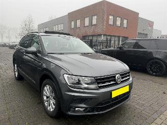 Schadeauto Volkswagen Tiguan 1.4 TSI DSG 4-MOTION SCHADEVRIJ/PANO/TREKHAAK/SIDE-ASSIST/FULL OPTIONS! 2018/9