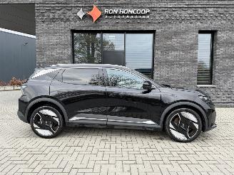 Damaged car Renault Scenic E-TECH EV87 Long Range 218PK Aut. Iconic PANO VOL! 2024/10