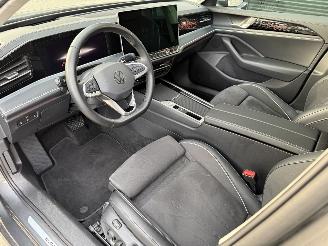 Volkswagen Passat VARIANT NEW MODEL! 1.5 eTSI 150PK DSG7 Elegance picture 17