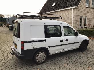 Opel Combo -C-VAN 1.6 benzine / lpg met lichte schade picture 2