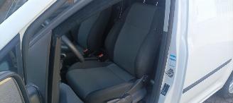 Volkswagen Caddy Bj:02-2016 2.0-TDI Airco Elektrische ramen Elektrische-spiegels centrale vergrendeling met afstandsbediening Start-Stop systeem 16-inch velgen picture 14