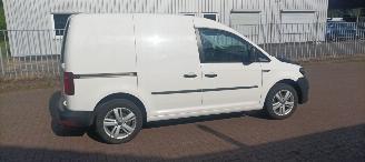Volkswagen Caddy Bj:02-2016 2.0-TDI Airco Elektrische ramen Elektrische-spiegels centrale vergrendeling met afstandsbediening Start-Stop systeem 16-inch velgen picture 2