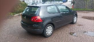 Volkswagen Golf Bj:12:2006 1.4-benzine Climatecontrol CruiseControl Leren-Stuurwiel Mistlampen Parkeersensoren achter Trekhaak afneembaar Metallic Lak picture 3