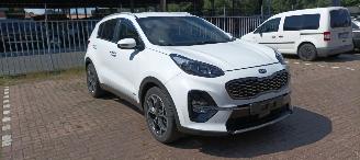 krockskadad bil auto Kia Sportage 2.0 Hybrid-Diesel 4x4 Navi Led Leder 360camera Blindspot Keyless entry Climatecontrol CruiseControl 2019/12