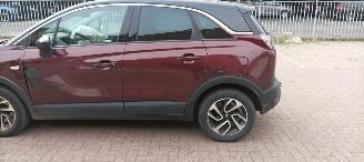 Opel Crossland Bj: 4-2018 1.2 Benzine Automaat Navigatie Stoelverwarming Stuurwiel met verwarming Led-Koplampen Led-Achterlichten Trekhaak picture 3