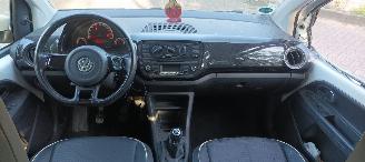Volkswagen  Bj: 12-2013 1.0-Mpi Move Airconditioning stoelverwarming Elektrische ramen Leder stoelen picture 15