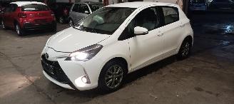 Coche accidentado Toyota Yaris  2017/10