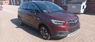  Opel Crossland Bj:04-2018 Innovation 1.2-T Automatik 110pk Navigation Climatecontrol CruiseControl Leren-bekleding  Stoelverwarming stuurwiel met verwarming Led-Koplampen Led-Achterlichten Trekhaak Mistlampen Parkeersensoren 4xelek ramen Privacyglas 2018/4