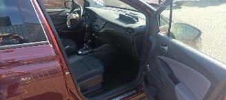 Opel Crossland Bj:04-2018 Innovation 1.2-T Automatik 110pk Navigation Climatecontrol CruiseControl Leren-bekleding  Stoelverwarming stuurwiel met verwarming Led-Koplampen Led-Achterlichten Trekhaak Mistlampen Parkeersensoren 4xelek ramen Privacyglas picture 15