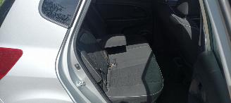 Kia Venga Bj 8-2013 1.6 Automaat Climatecontrol Stoelverwarming Lichtautomaat Privacyglas keyless Entry trekhaak picture 16