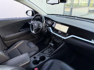 Kia Niro 1.6 GDi Hybrid DynamicLine NAVI - CAMERA picture 6