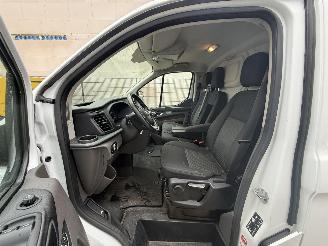 Ford Transit Custom 320 2.0 TDCI L2H2-NAVI-AIRCO picture 9