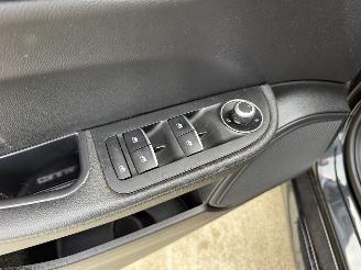 Alfa Romeo Giulia 2.0T Super 200PK - NAVI - KEYLESS - CAMERA - LEDER picture 16