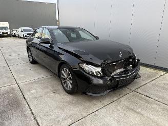 Mercedes E-klasse 200 d  AUTOMAAT-CAMERA-NAVI-LEDER picture 2