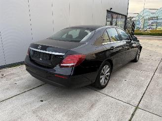 Mercedes E-klasse 200 d  AUTOMAAT-CAMERA-NAVI-LEDER picture 5