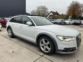 Voiture accidenté Audi A6 allroad 3.0 TDI QUATRO AUTOMAAT 204 PK -NAVI-PANO-PDC 2014/7