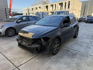 Coche accidentado Volkswagen Polo 1.0 TSI R-Line-NAVI-CLIMA 2023/7