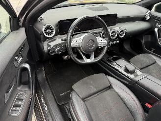 Mercedes A-klasse A180 PREMIUM PLUS AMG PANO - SFEER picture 3