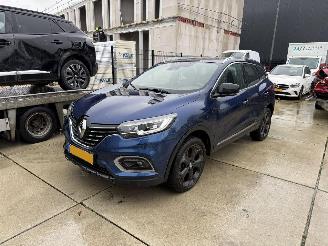 Damaged car Renault Kadjar 1.3 TCe Black Edition 159 PK AUTOMAAT-CAMERA-NAVI-LEDER 2019/6