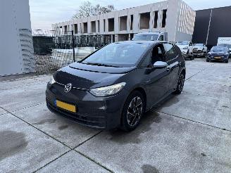 Unfallwagen Volkswagen ID.3 58 KWH 1ST -NAVI-PDC-CAMERA 2020/10