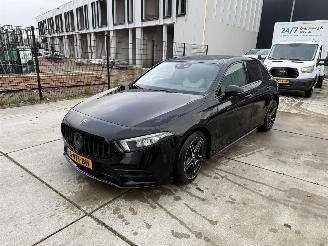 krockskadad bil auto Mercedes A-klasse 220 Premium Plus AMG-PANO-NAVI-PDC 2019/3