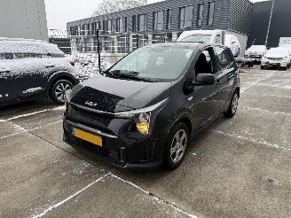 krockskadad bil auto Kia Picanto 1.0 DPI Dynamicline AUTOMAAT-CLIMA-PDC-CAMERA 2024/12