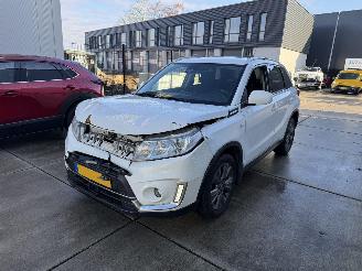 uszkodzony samochody osobowe Suzuki Vitara 1.4 Boosterjet AllGrip Select 4X4 CAMERA - NAVI - LED 2019/8