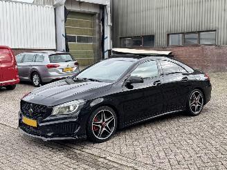 Coche accidentado Mercedes Cla-klasse 250 AMG Pakket Pano Harman Kardon 2013/5