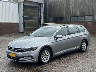Coche accidentado Volkswagen Passat 1.6 TDI DSG Automaat Facelift 2019/10