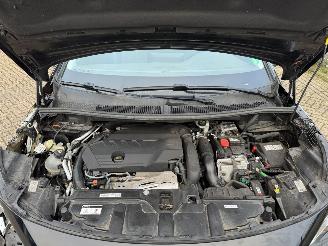Peugeot 3008 1.6 Hyrbid 225 Allure picture 16