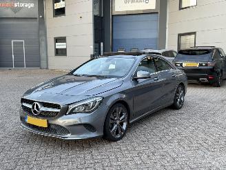 Schadeauto Mercedes Cla-klasse 180 Ambition Automaat Pano 2017/3