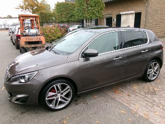 Unfallwagen Peugeot 308 1.2 PURETECH GT-LINE CLIMA NAVI PANO 2014/10