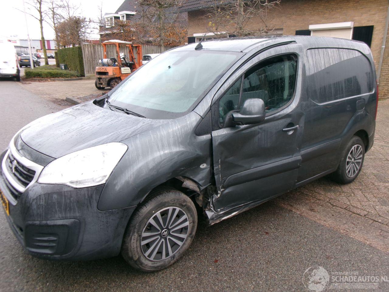 Peugeot Partner 1.6 HDI 75 PREMIUM PACK AIRCO NAVI