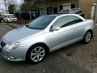 Vaurioauto  passenger cars Volkswagen Eos 2.0-16V FSI 2007/8