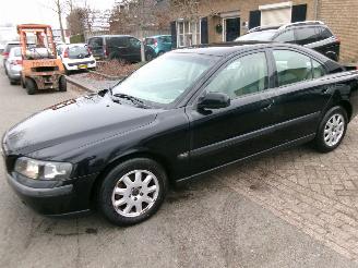 Avarii autoturisme Volvo S-60 2.4 I GEEN SCHADE 2002/10