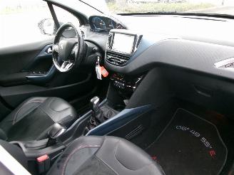 Peugeot 2008 1.2  PURETECH  CROSSWAY picture 9