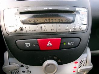 Peugeot 107 1.0 -12V XS AIRCO ORGINEEL 27.158 KM picture 17