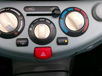 Nissan Micra 1.4 TEKNA CABRIOLET picture 14