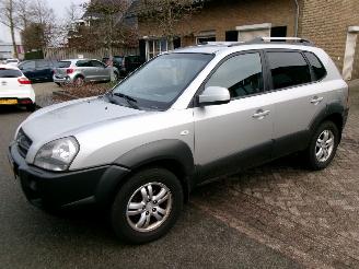 Unfallwagen Hyundai Tucson 2.0I STYLE AIRCO 2008/5