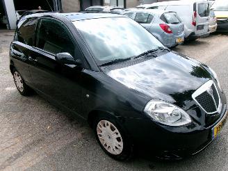 Lancia Ypsilon 1.4-16V SPORT picture 4