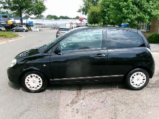 Lancia Ypsilon 1.4-16V SPORT picture 2