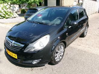 damaged passenger cars Opel Corsa 1.4-16V 111 EDITION 2011/3