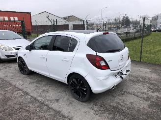 krockskadad bil auto Opel Corsa 1.3 CDTI A13DTC 2011/11