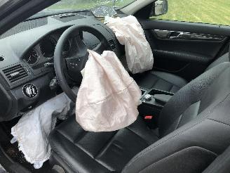 Mercedes C-klasse AVANTGARDE  4 MATIC picture 5