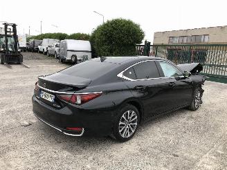Coche accidentado Lexus ES ES300H 2023/6