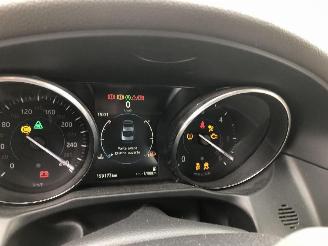 Jaguar XF 2.0 D picture 7
