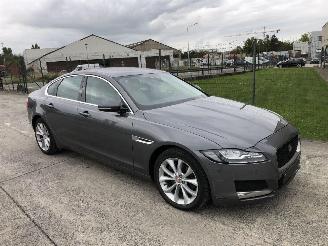 Jaguar XF 2.0 D picture 1