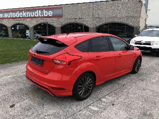 Schadeauto Ford Focus 1.0 2017/6